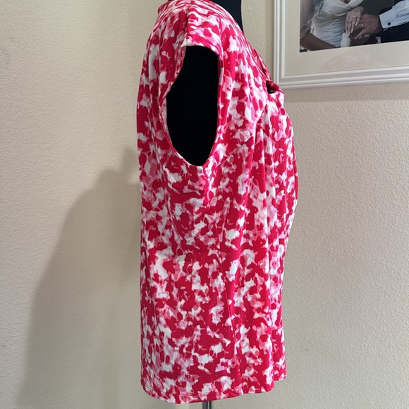 Calvin Klein sleeveless top - Picture 4 of 5